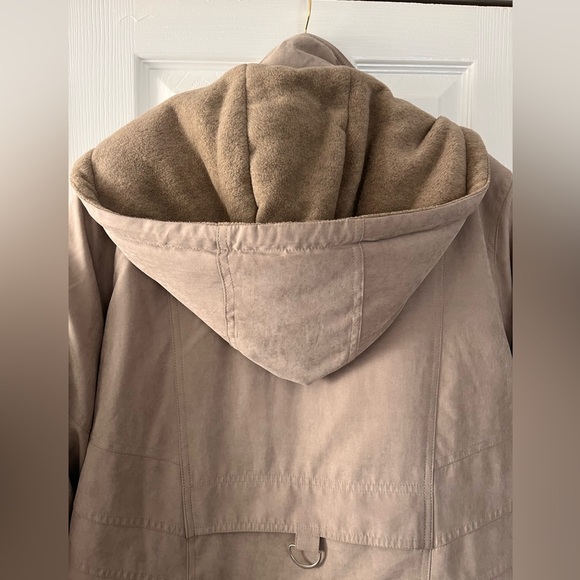 Women's Beige Jacket - Picture 7 of 7